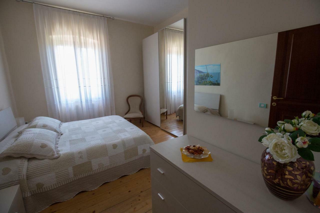 لا سبيتسْيا Tre Pini Apartment المظهر الخارجي الصورة